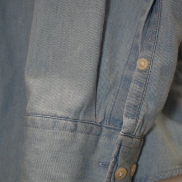 XL Uniqlo Cotton Chambray Button Down Shirt - Picture 5 of 8